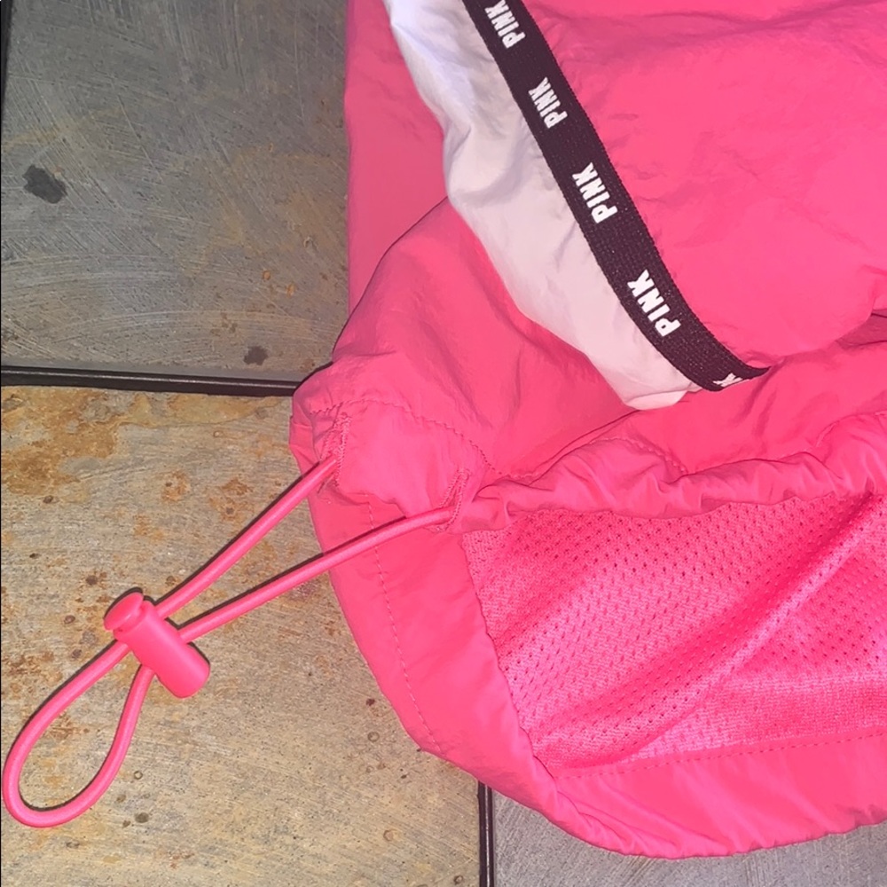 Woman’s jackets - Picture 4 of 10